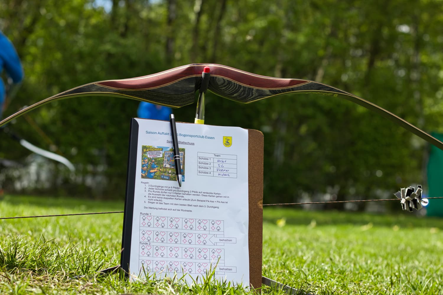 Traditioneller Bogen an der Schießlinie Bogensportclub Essen e.V.